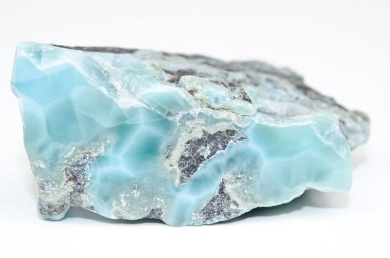 Larimar Taşı: Karayipler'in Gizemli Mavisi