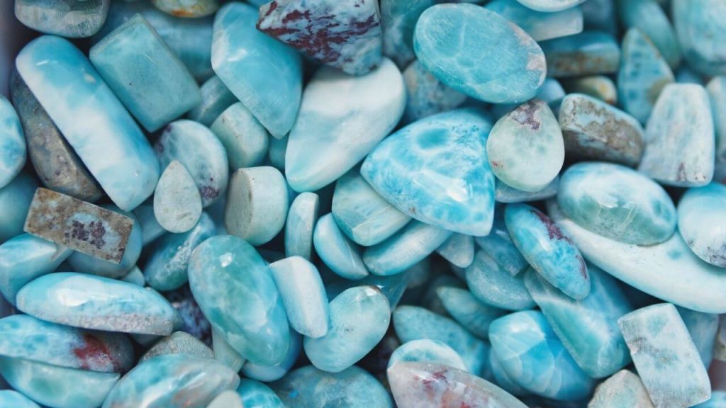 Larimar Taşı'nın Faydaları Nelerdir? Larimar Taşı'nın Faydaları Nelerdir?